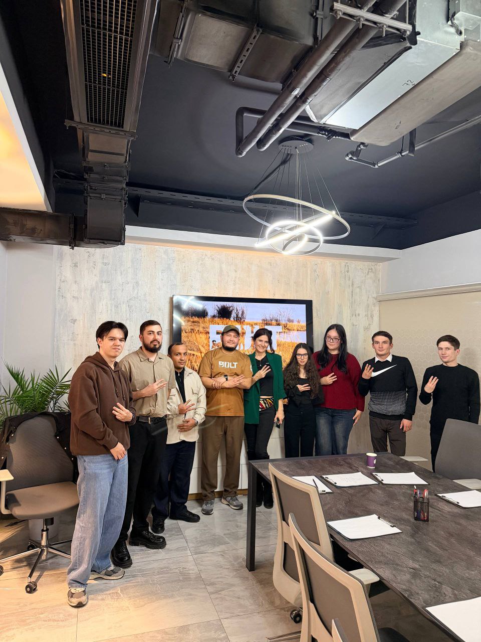 Волонтёры на сессии Future Leaders